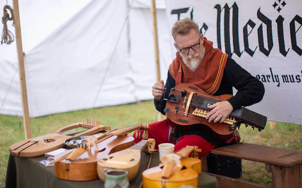 Trubadur – zawodowiec od słowa i dźwięku